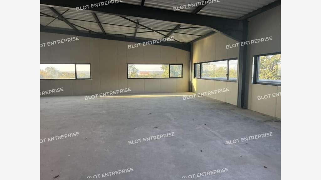 A louer bureaux 171m² à Quimper Route de Bénodet
