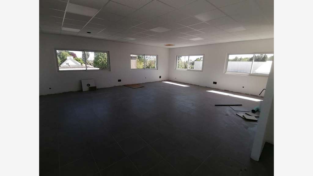 A louer bureaux  90m² R+1 Quimper, Pluguffan