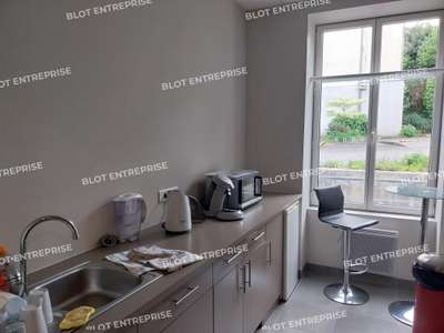 A louer bureaux 13m² proche du Cinéville à Quimper