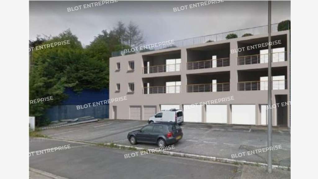 A louer local commercial bureaux 231m² à Quimper