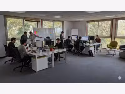 A louer plateau en parfait état 240m² à Quimper