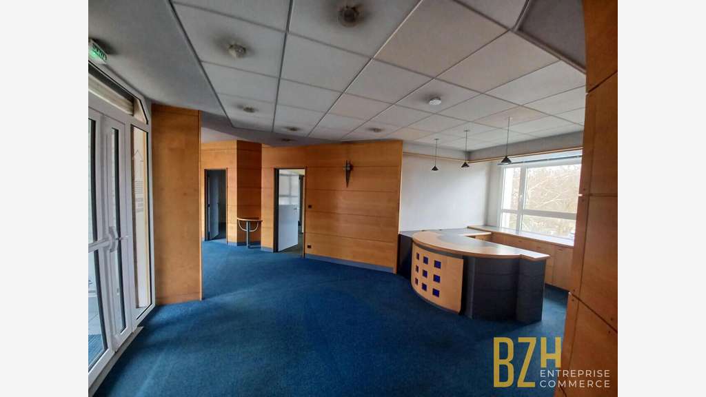 A louer plateau de bureaux 306m² Quimperlé centre