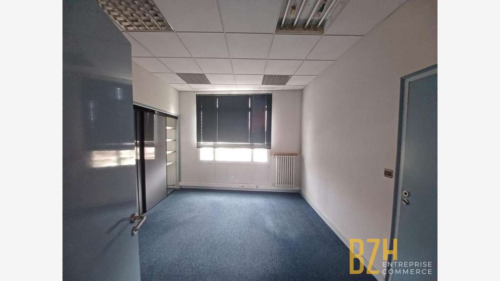 A louer plateau de bureaux 306m² Quimperlé centre