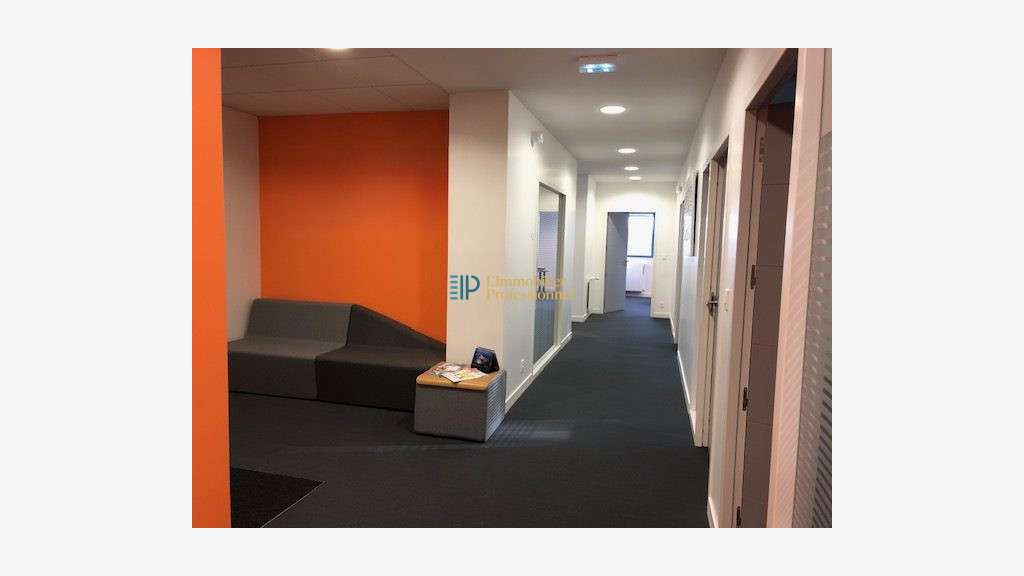 A louer bureaux lumineux de 140m² à Quimperlé