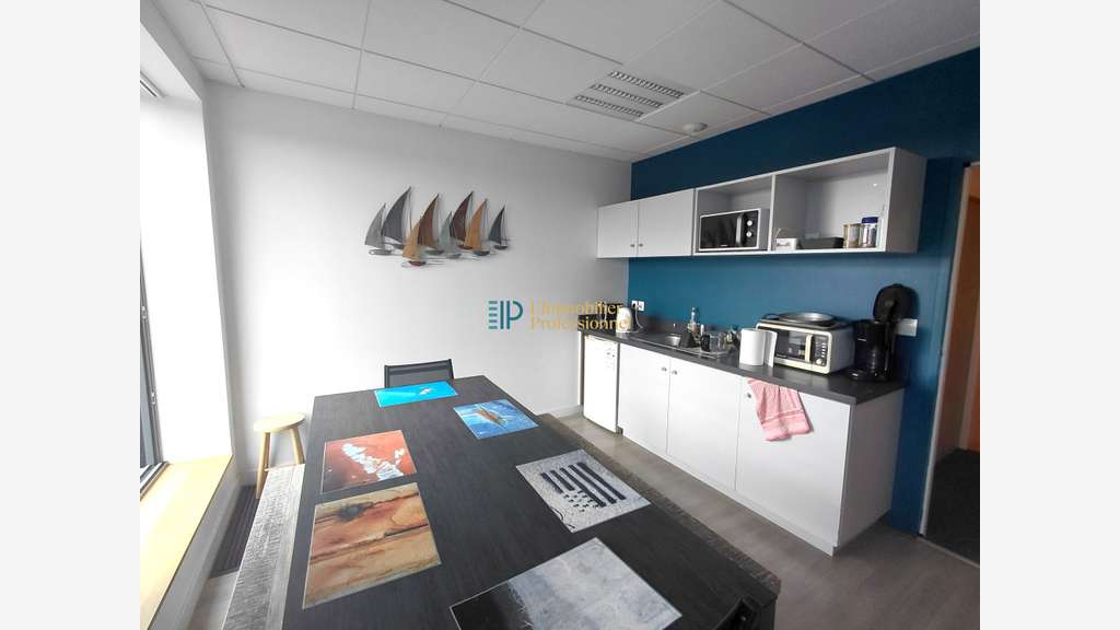 A louer bureaux lumineux de 140m² à Quimperlé