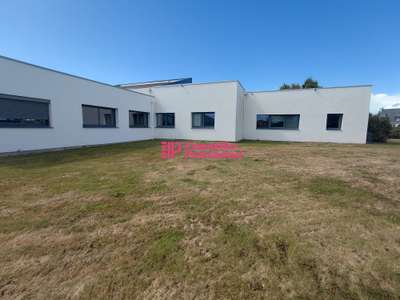 A louer bureaux 280m² ZA Quimperlé