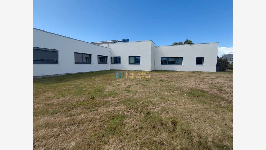A louer bureaux 280m² ZA Quimperlé