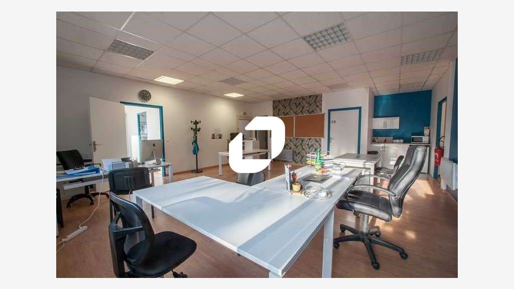 A louer Bureaux 121m² Quincy voisins