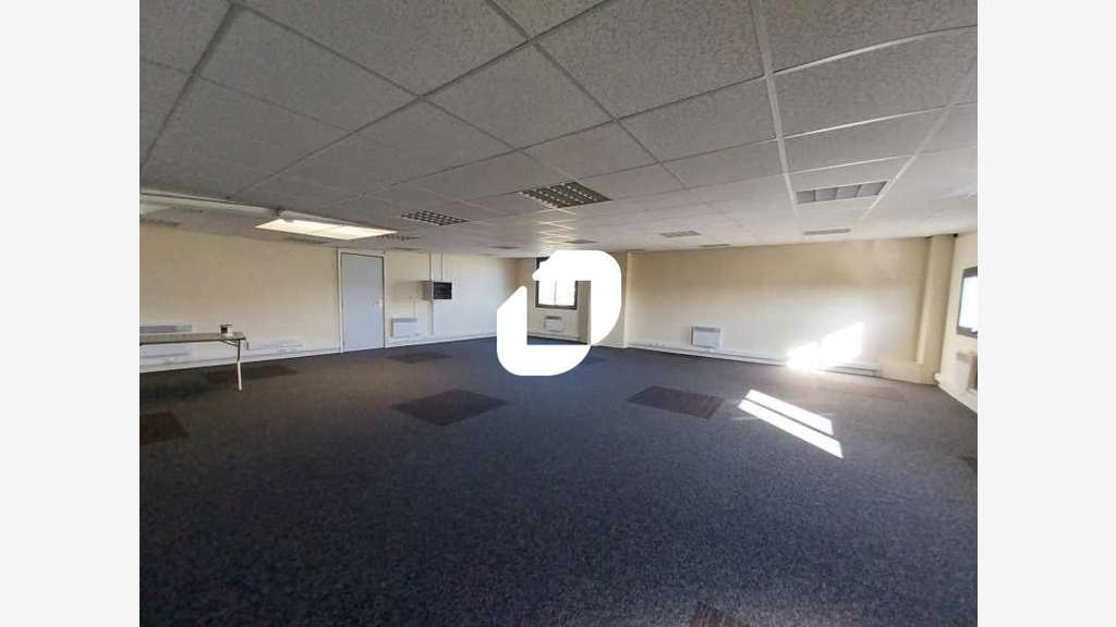A louer Bureaux 109m² Rambouillet