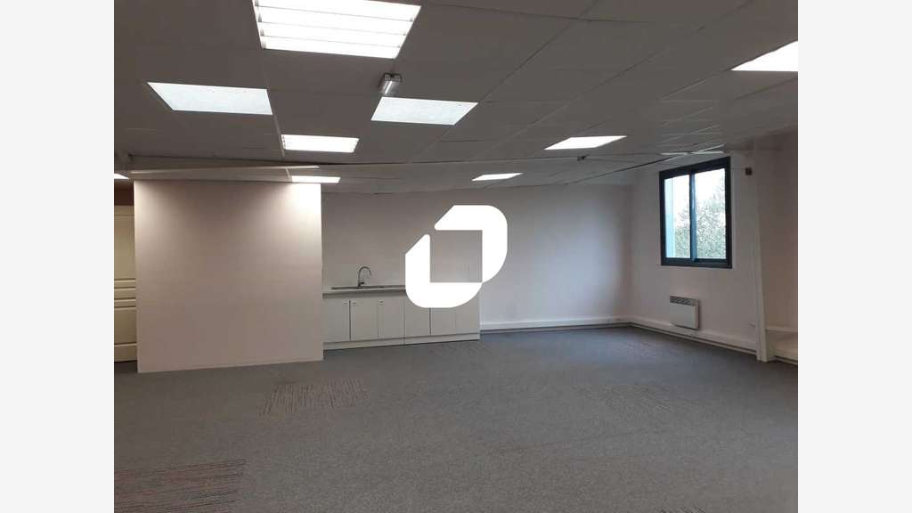A louer Bureaux 97m² Rambouillet