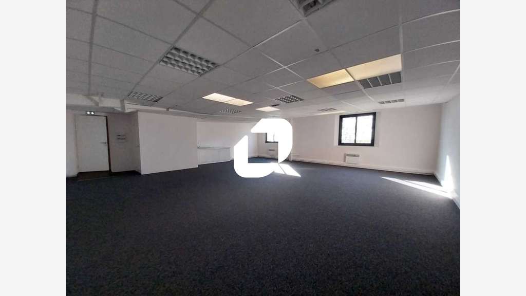 A louer Bureaux 97m² Rambouillet
