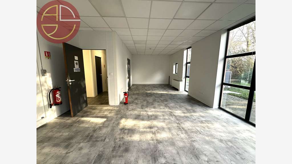 Bureaux à louer 145m² RDC à Ramonville-Saint-Agne