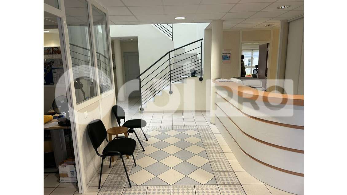 A louer bureaux PMR de 300m² en RDC à Beauvais