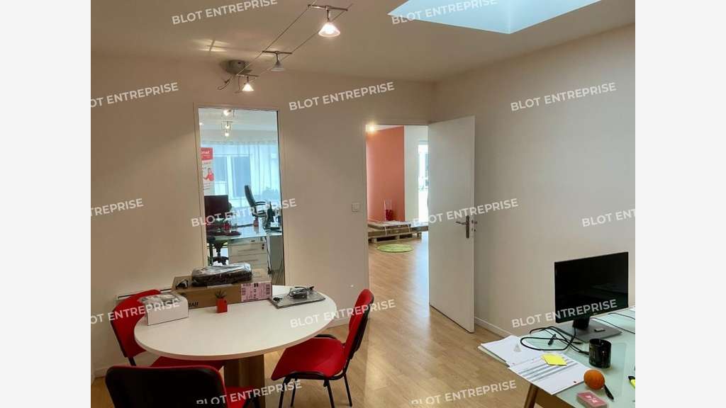 A louer bureaux 85m² Nantes quartier Olivettes
