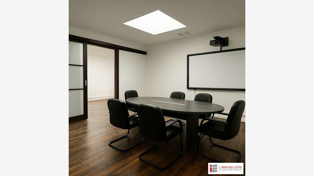 Bureaux lumineux de 270m² à louer à Redon