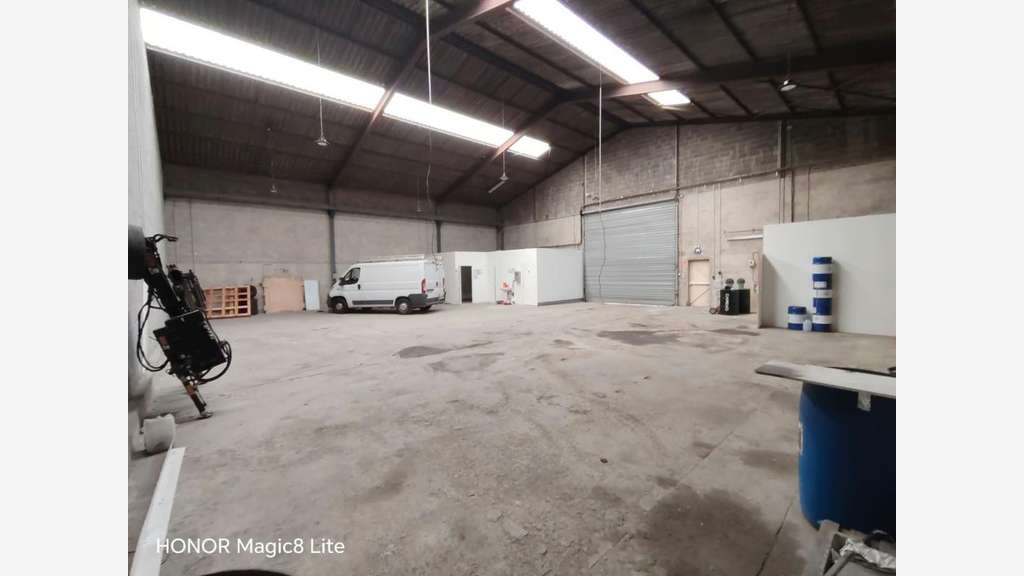 A louer bâtiment 300m² secteur Cap Nord à Redon