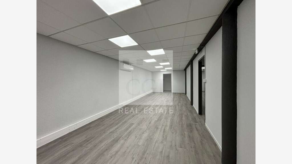A louer bureaux 151m² à Saint-Symphorien-d'Ozon