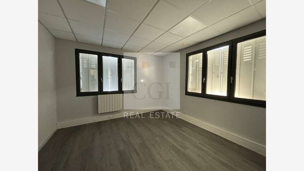 A louer bureaux 151m² à Saint-Symphorien-d'Ozon