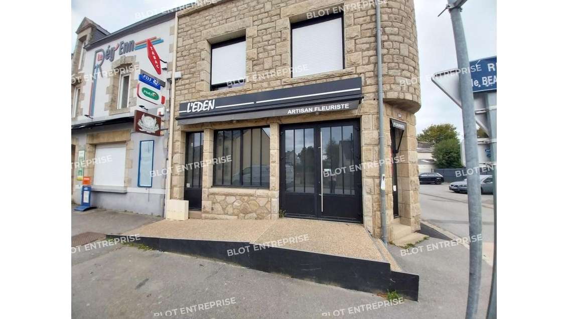 A louer local commercial 60m² à Réguiny