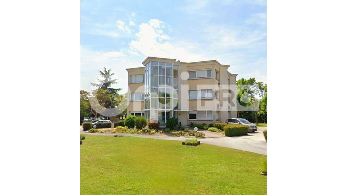 Bureau lumineux 65m² à louer à Reims Farman