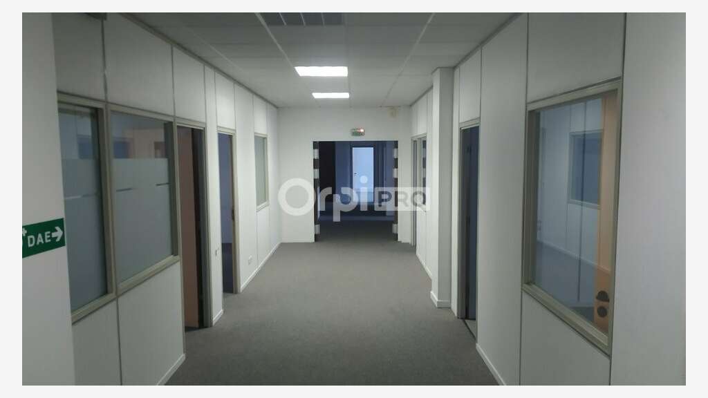 Bureaux 250m² R+2 à louer à Reims hypercentre