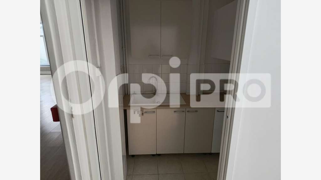 Bureau 189m² à louer à Reims rue de Talleyrand