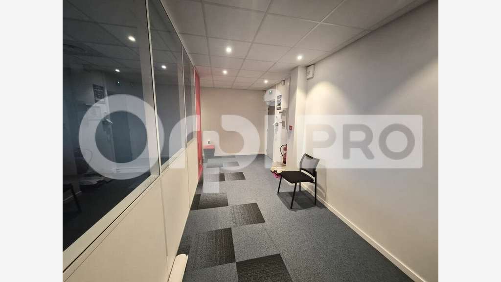 A louer bureaux de 356m² Reims empl stratégique