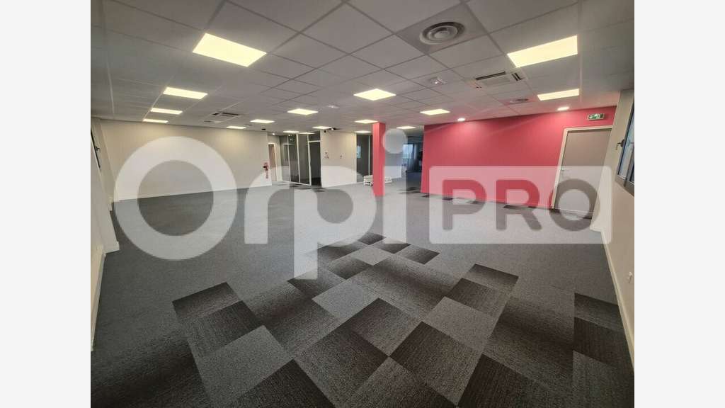A louer bureaux de 356m² Reims empl stratégique