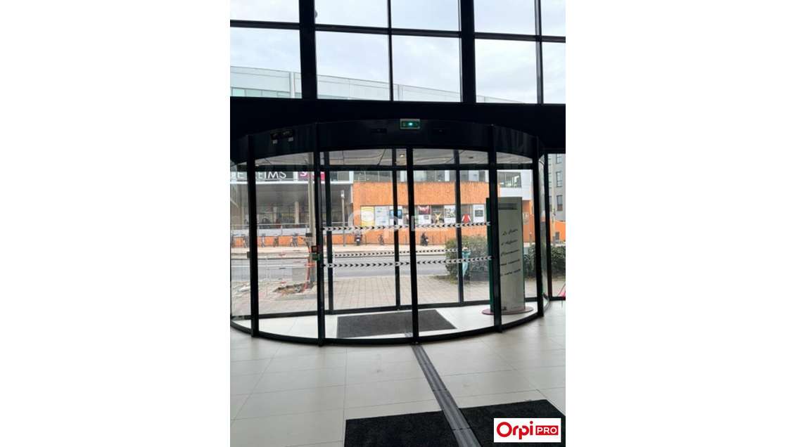 Bureau 13m² à louer emplacement stratégique Reims