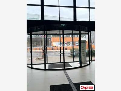 Bureau 13m² à louer emplacement stratégique Reims