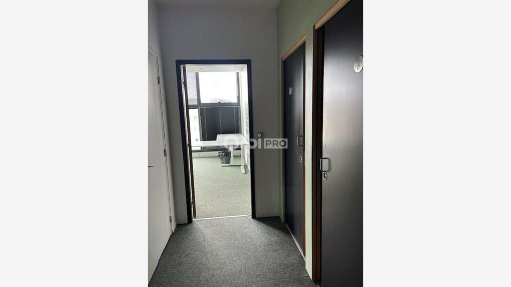 Bureau 13m² à louer emplacement stratégique Reims