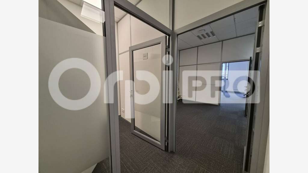 Très beaux bureaux 131m² à louer à Reims centre