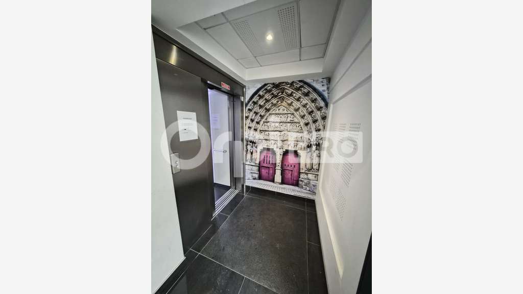 Très beaux bureaux 131m² à louer à Reims centre
