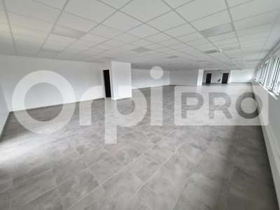 Bureaux neufs 291m² RDC à louer à Reims Colbert