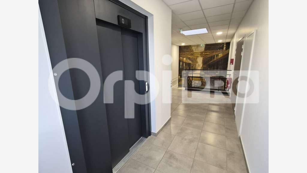 Bureaux neufs 194m²R+1 à louer à Reims Colbert