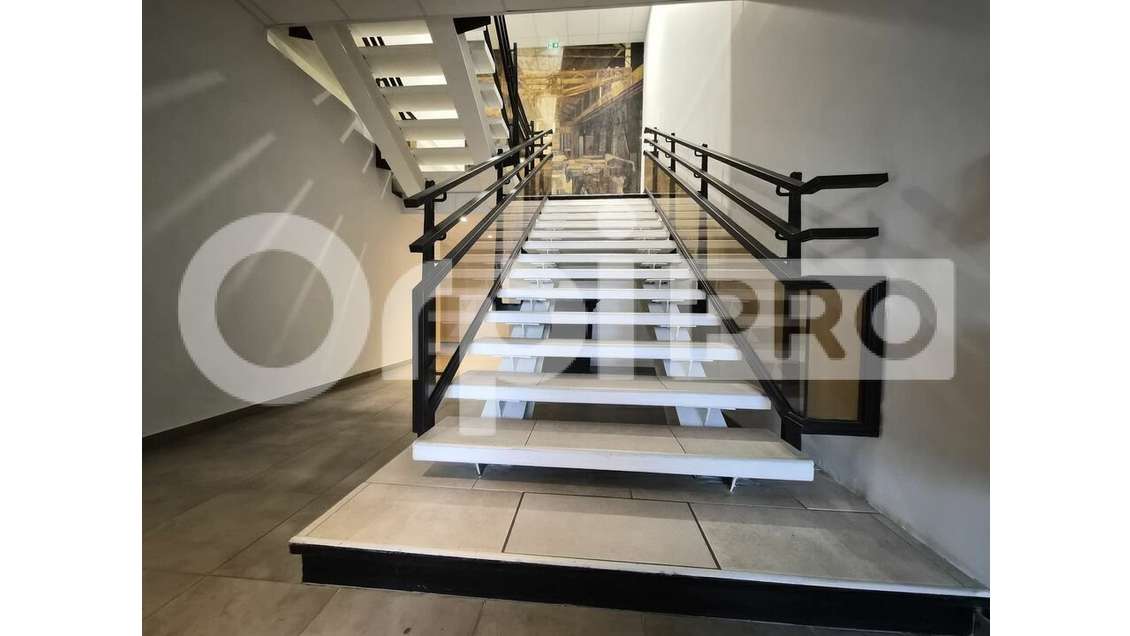 Bureaux neufs 194m²R+1  à louer à Reims Colbert