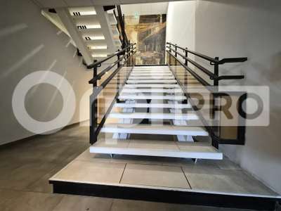 Bureaux neufs 194m²R+1 à louer à Reims Colbert