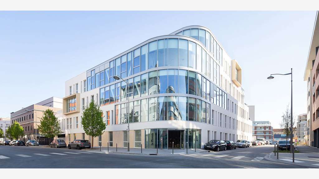 Bureaux à louer dès 138 m² dans un immeuble neuf d