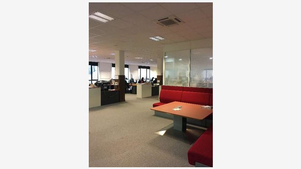 À louer – Bureaux de 250 à 1 245 m² dans le cent