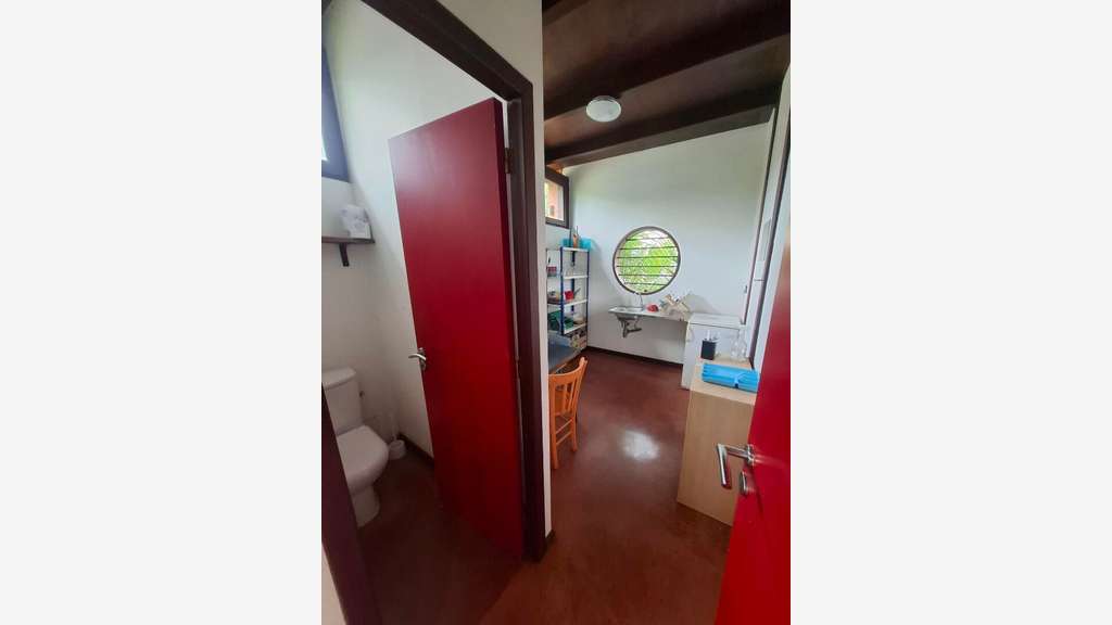 A louer bureaux de 110m² à Remire-Montjoly 