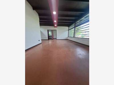A louer bureaux de 110m² à Remire-Montjoly 