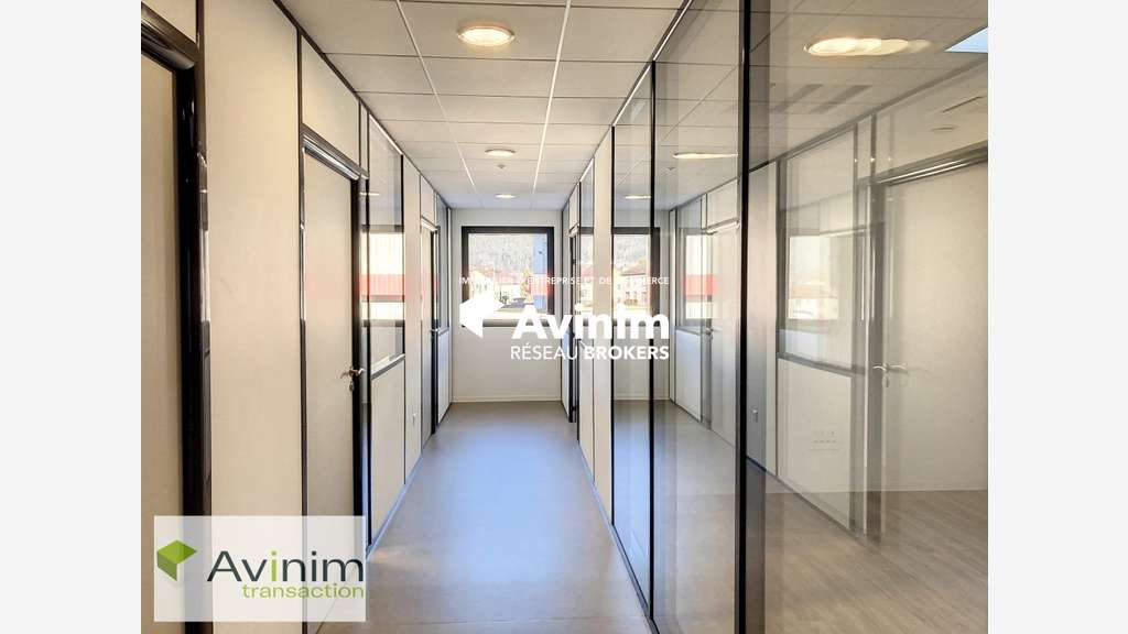 A louer espace tertiaire 490m² R+1 sur Remiremont
