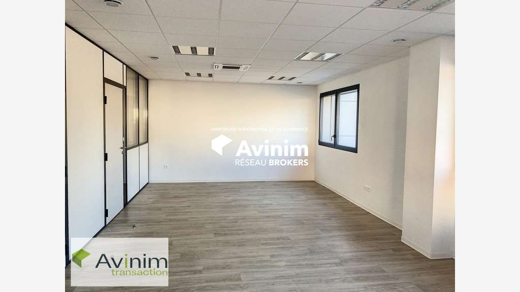 A louer espace tertiaire 490m² R+1 sur Remiremont