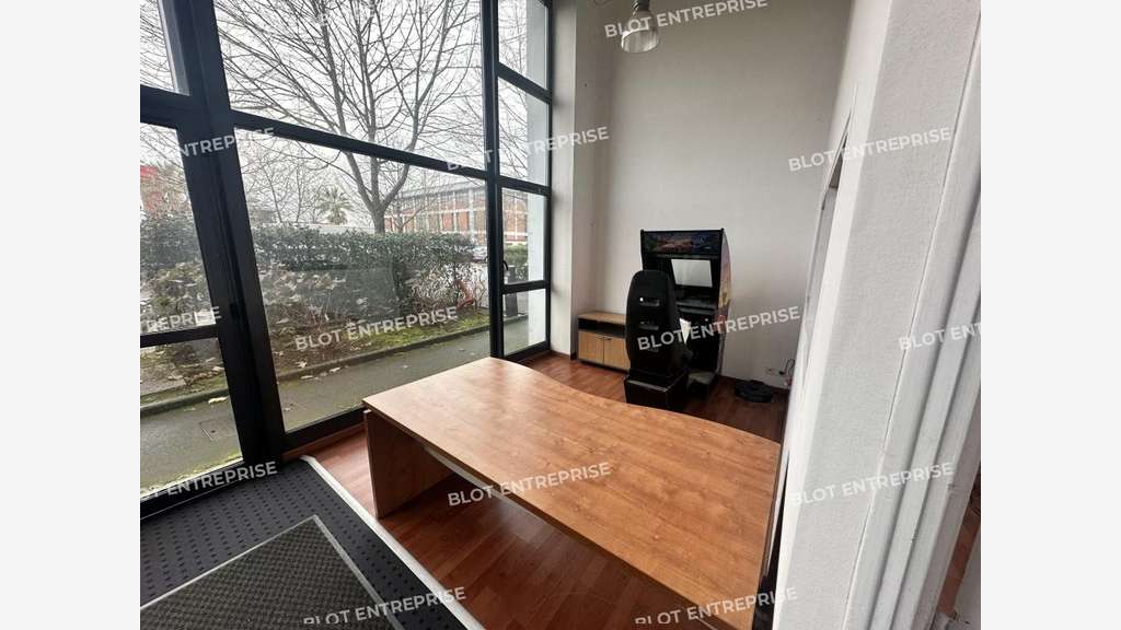 A louer bureaux 140m² route de Lorient à Rennes