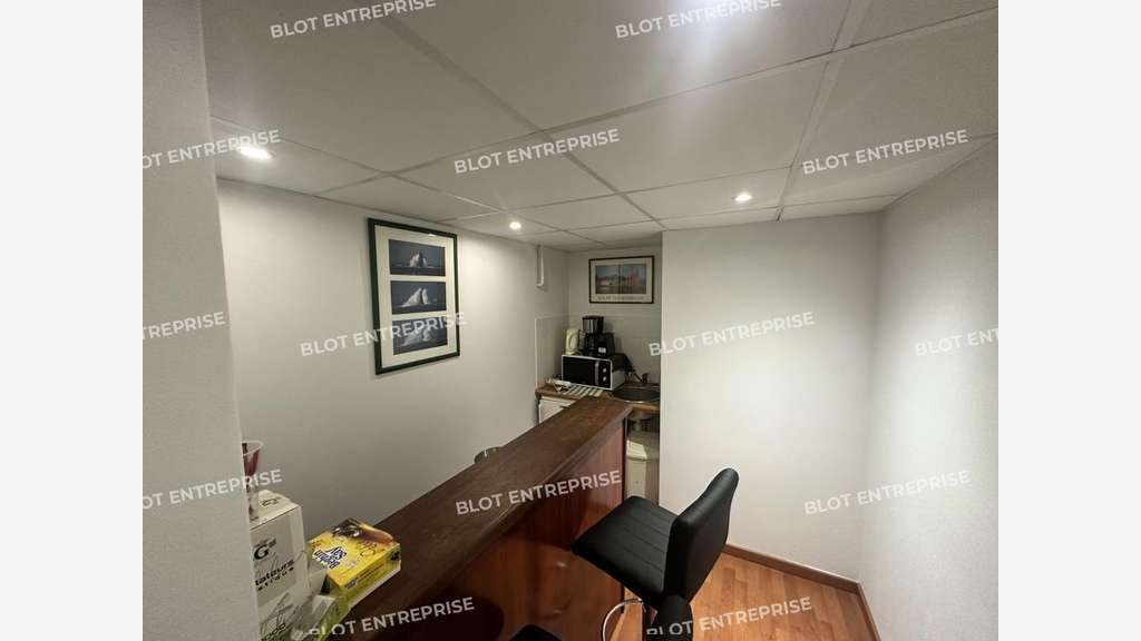 A louer bureaux 140m² route de Lorient à Rennes
