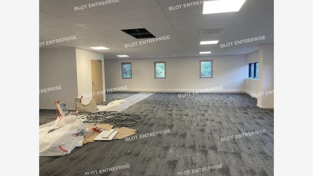 A louer en sous-location bureaux 181m² à Rennes
