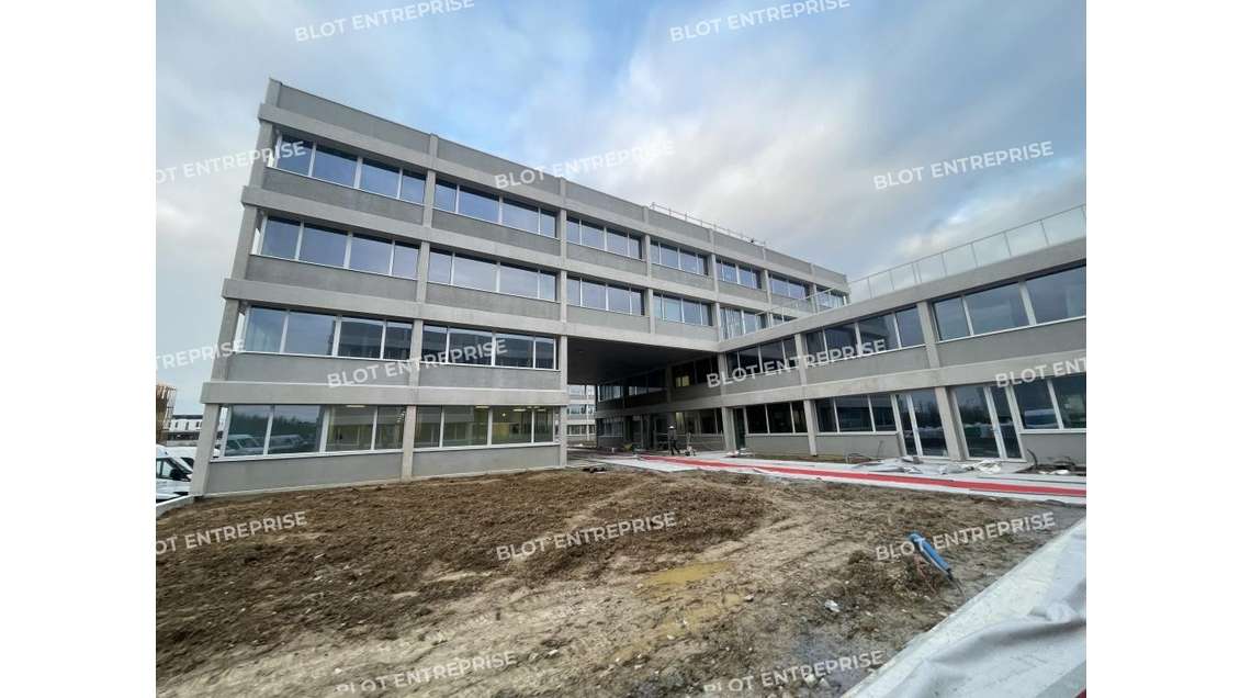 A louer bureaux 636m² Rennes ZA Atalante Champeaux