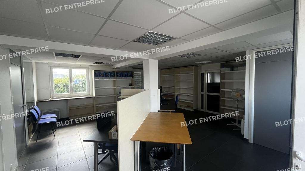 A louer bureaux 214m² sur axe pénétrant de Rennes