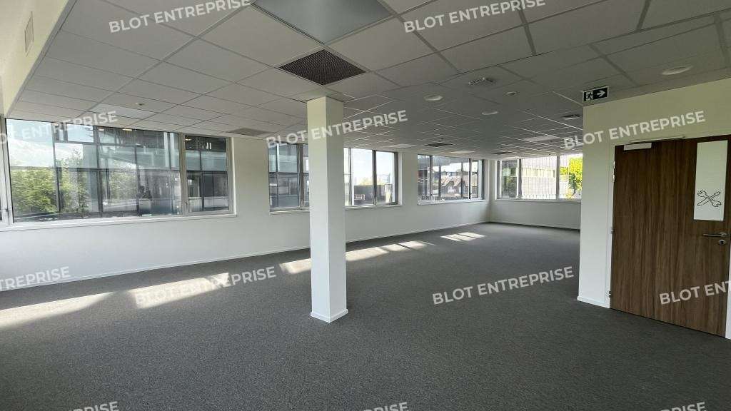 A louer bureaux 380m² R+1 à Rennes Cleunay
