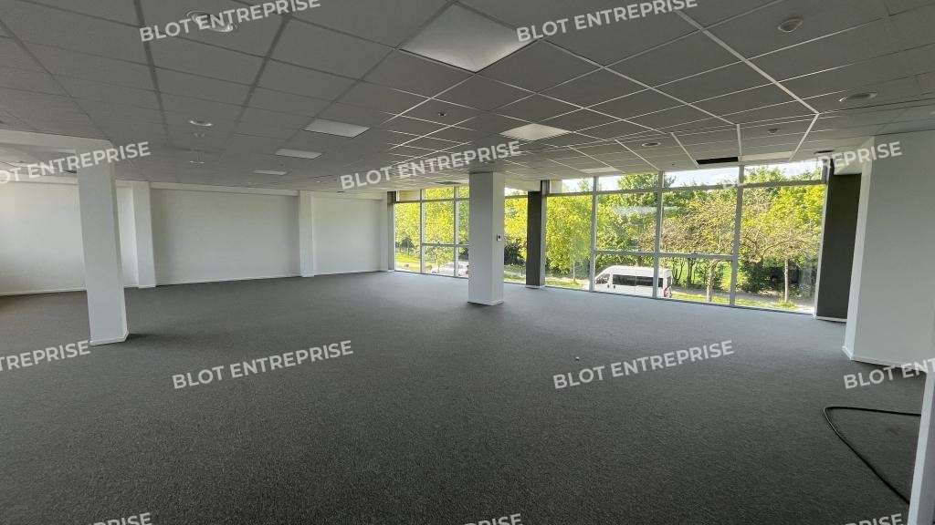 A louer bureaux 380m² R+1 à Rennes Cleunay